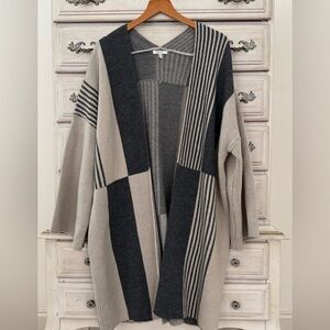 JODIFL Beige and Black Cardigan